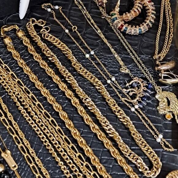 1 Lb Pound Unsearched Huge Lot Vtg 2 Now Jewelry WEARABLE Art Craft Treasure Fun - Picture 12 of 16